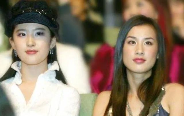 黄圣依出道时照片曝光,仙气与刘亦菲有一拼