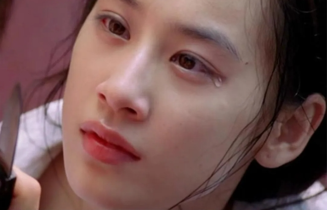 黄圣依出道时照片曝光,仙气与刘亦菲有一拼