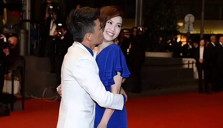 马蓉离婚后生活：金发与颜值的转变